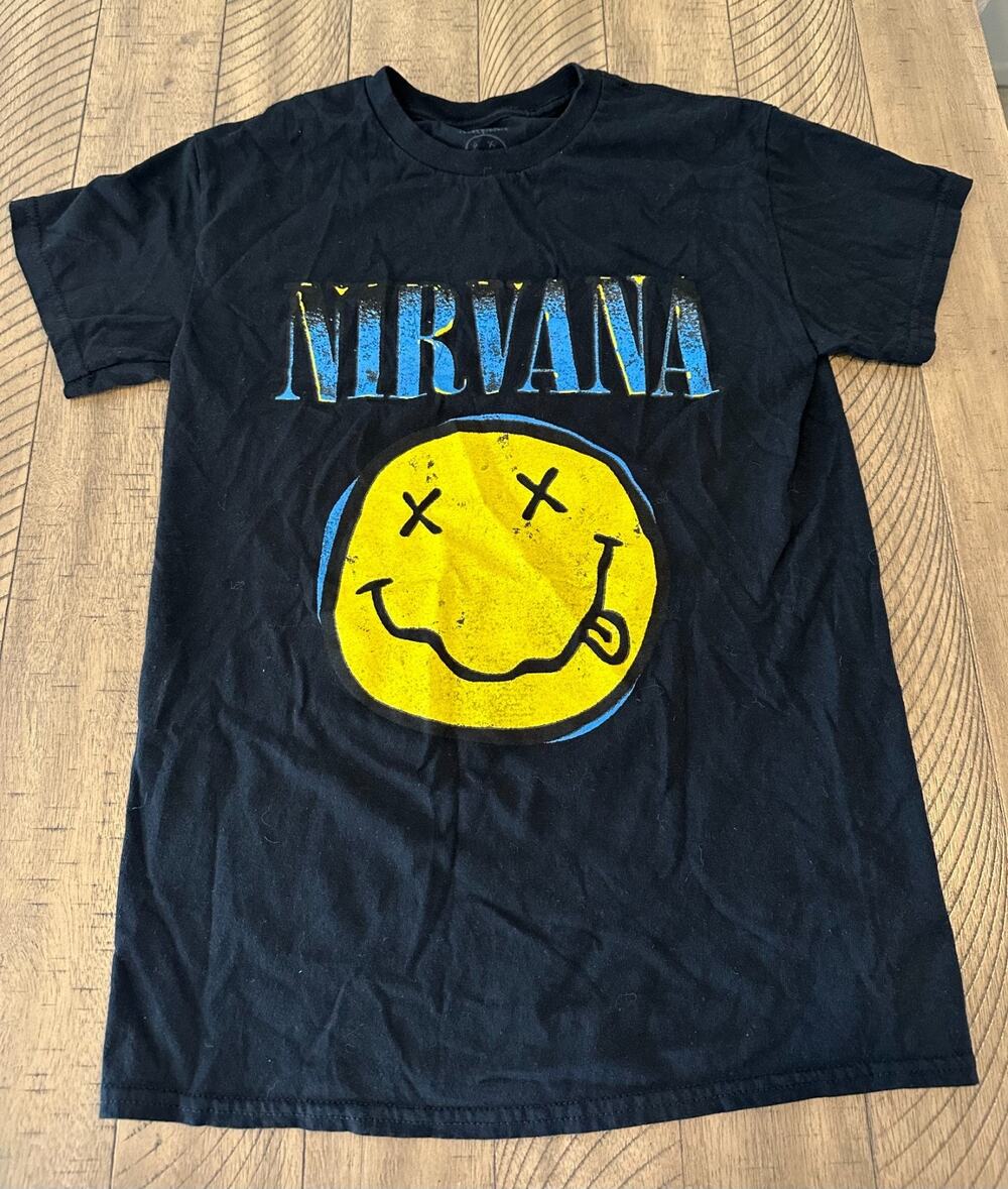 Nirvana Graphic T-Shirt Mens Size S Black Smiley Face Logo Rock Grunge Band Tee